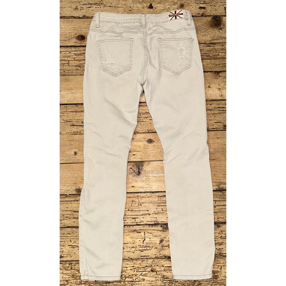 Machine Nouvelle Mode Women’s Size 29 Khaki Distressed Jeans - Picture 2 of 9